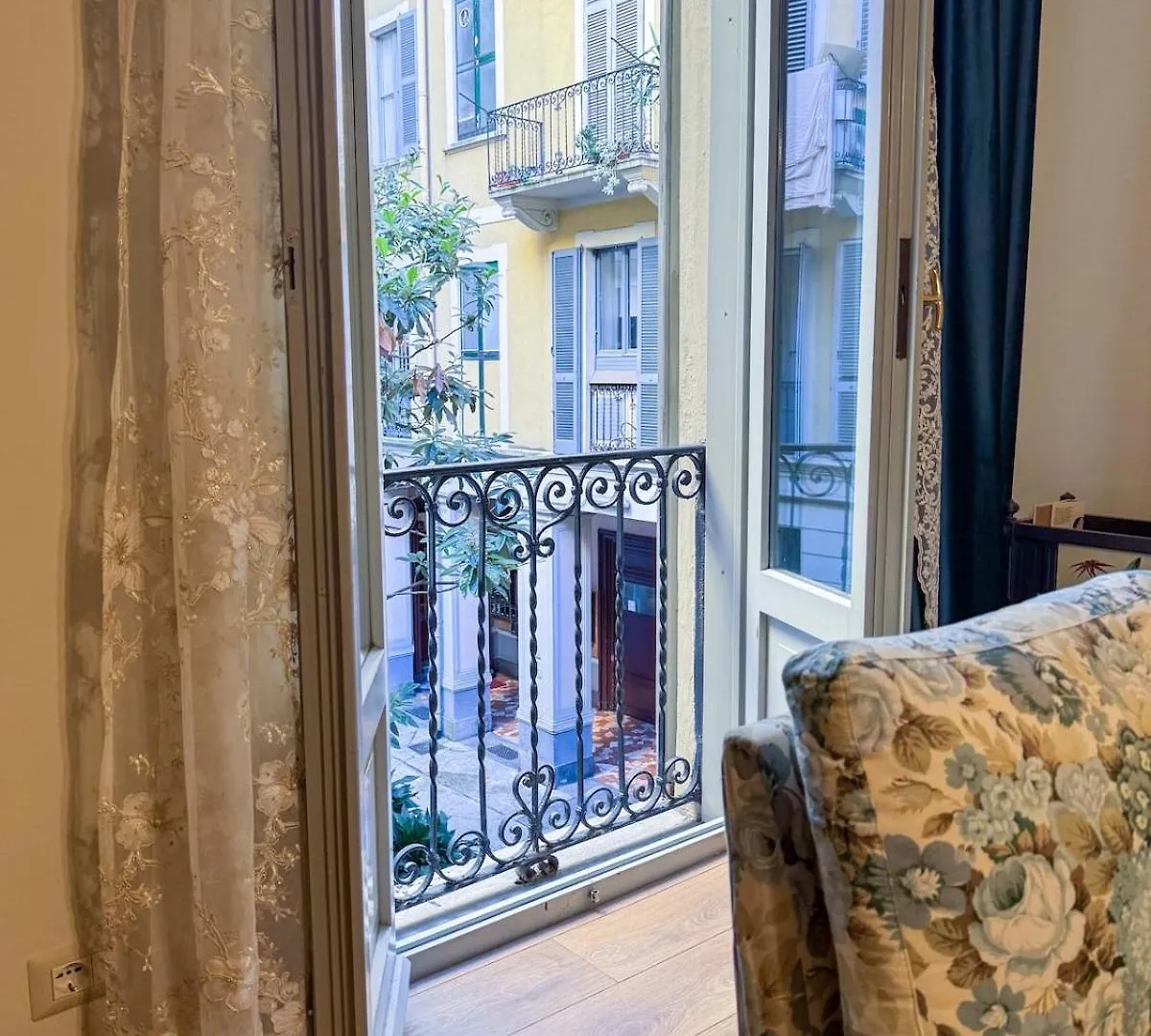 Spontini Apartment Near Corso Buenos Aires Shops Milan